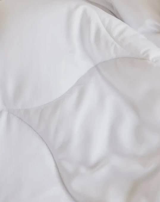King/Cal King Eucalyptus Comforter U67909