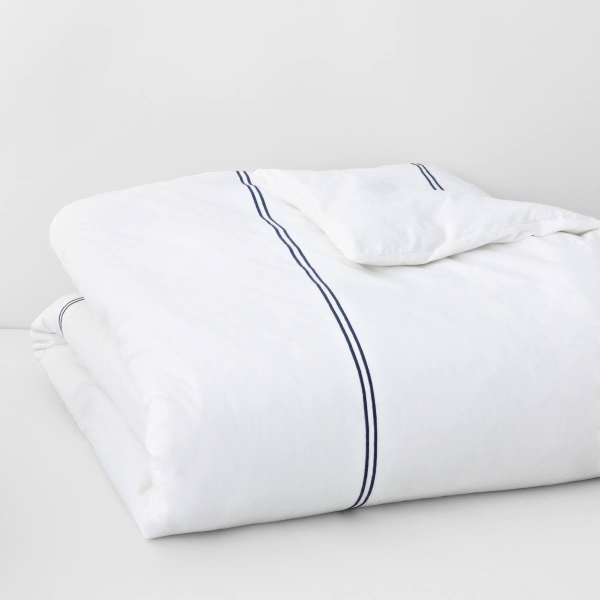 Full/Queen White/Blue Duvet Cover I696