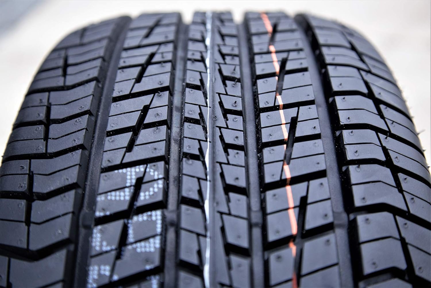295/50R15 105S XL Performance All Season Tire C3781
