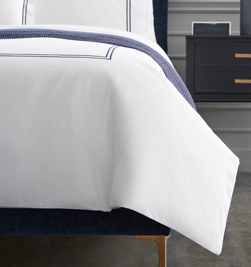 Full/Queen White/Blue Duvet Cover I696