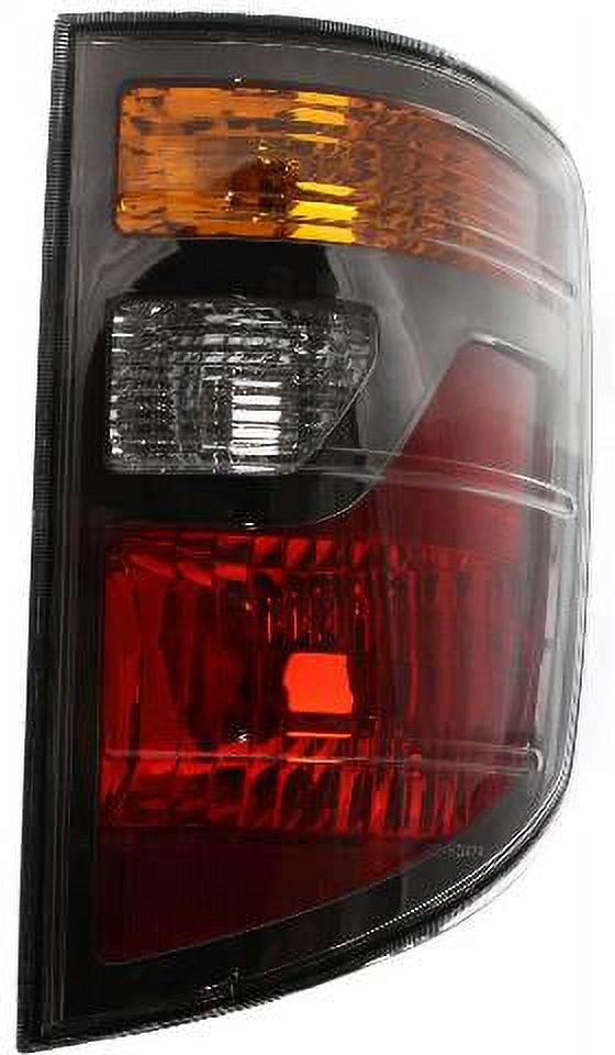 Tail Lamp RH with Lens and Housing R175196