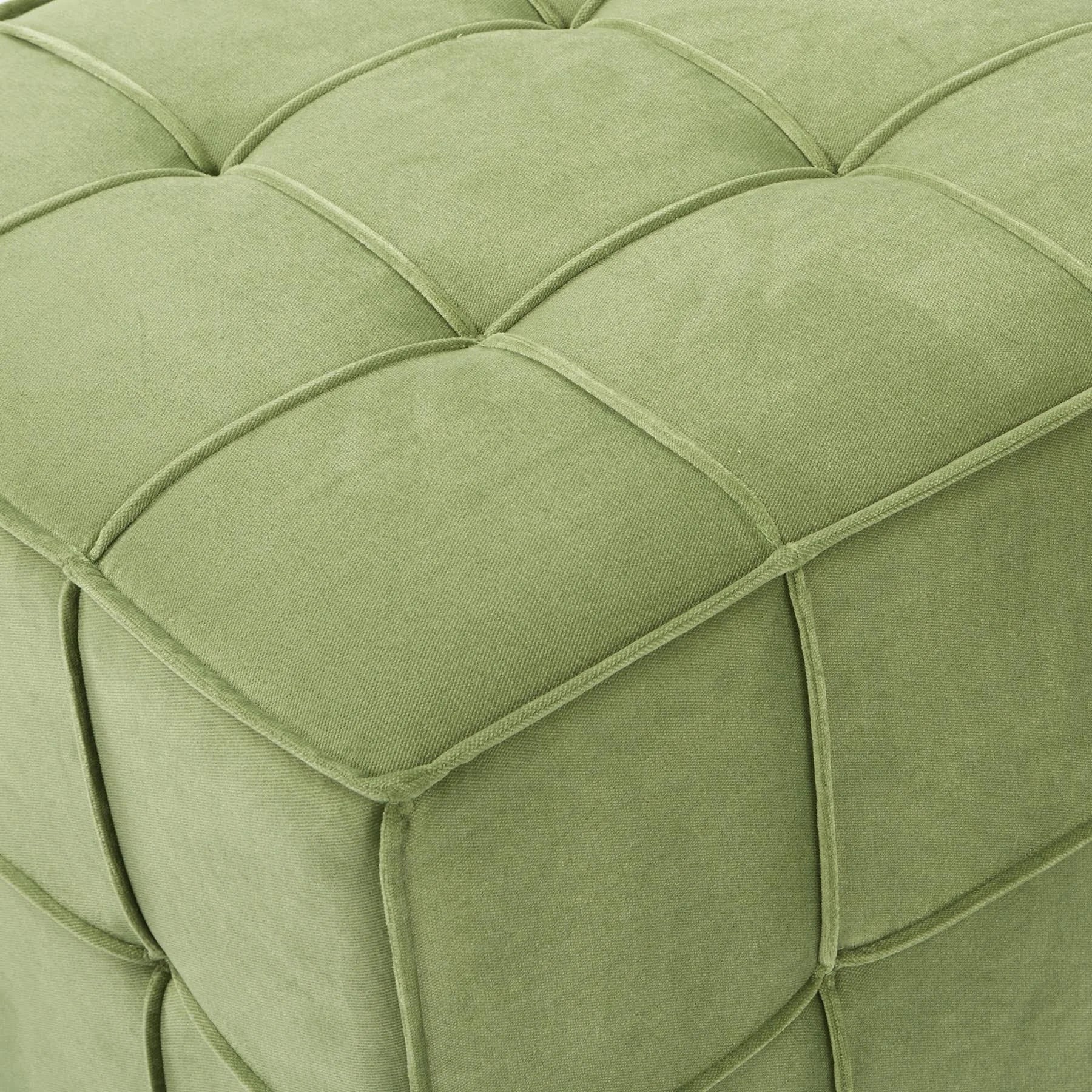 Tufted Ottoman P20512