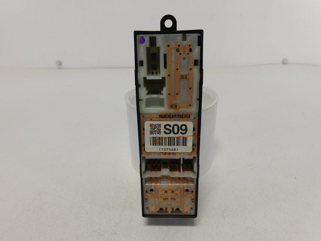 Pre-Owned Subaru Forester Power Lock Window Switch T936