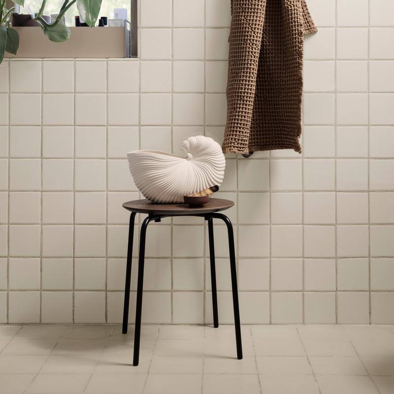 Dark Rose Stool Q1422