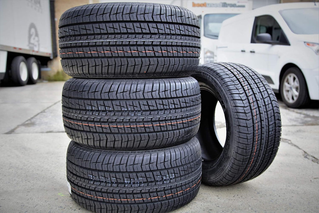 295/50R15 105S XL Performance All Season Tire C3781