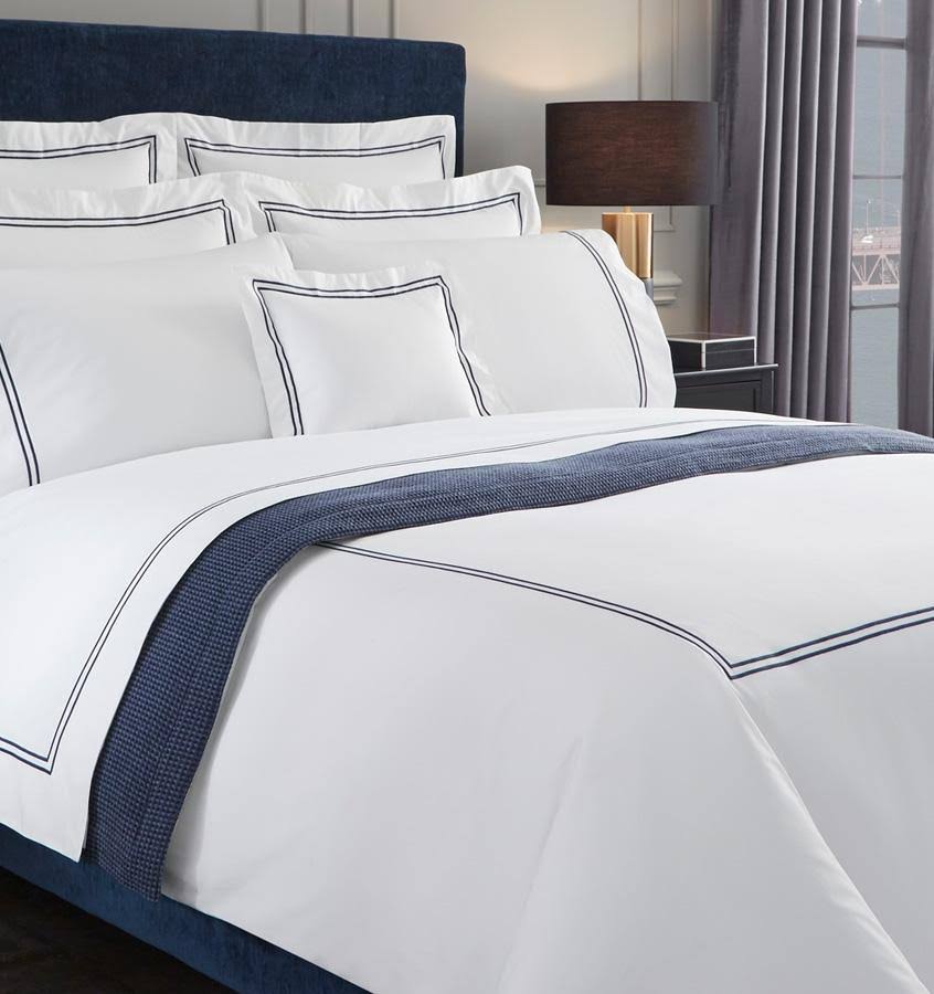 Full/Queen White/Blue Duvet Cover I696
