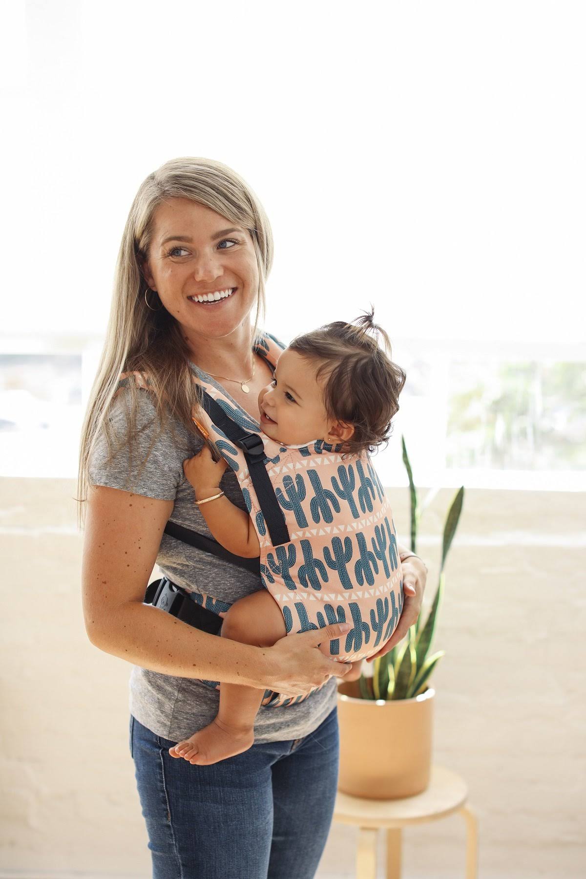 Ergonomic Baby Carrier J569414