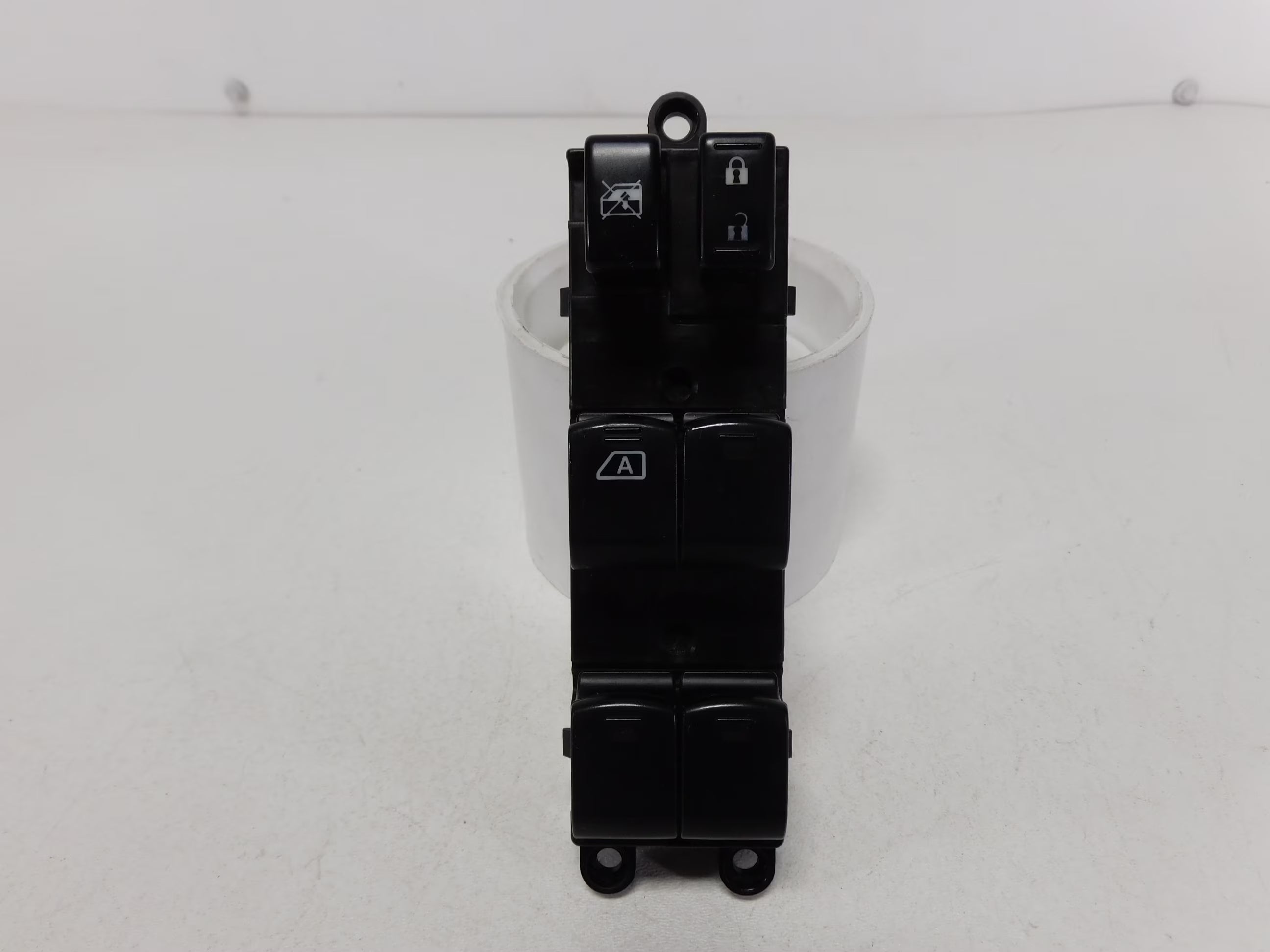 Pre-Owned Subaru Forester Power Lock Window Switch T936