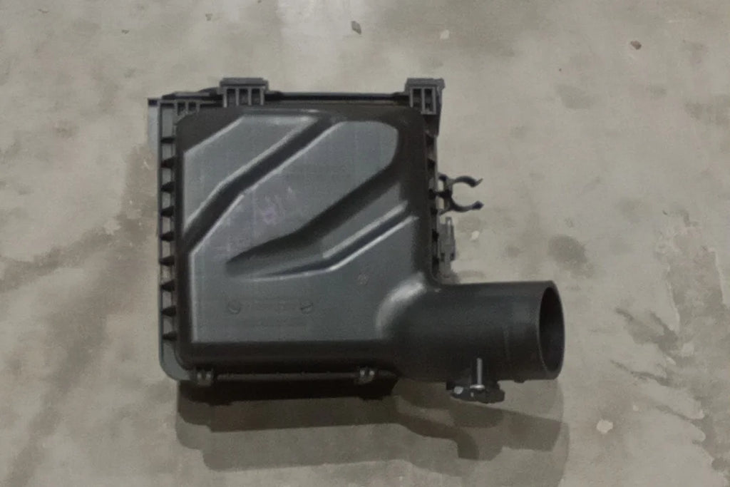 Pre-Owned Subaru Impreza 2.0L Air Cleaner Assembly G160492