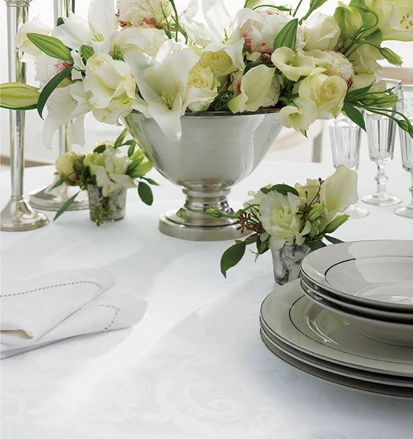 Garnet Table Linens D893427